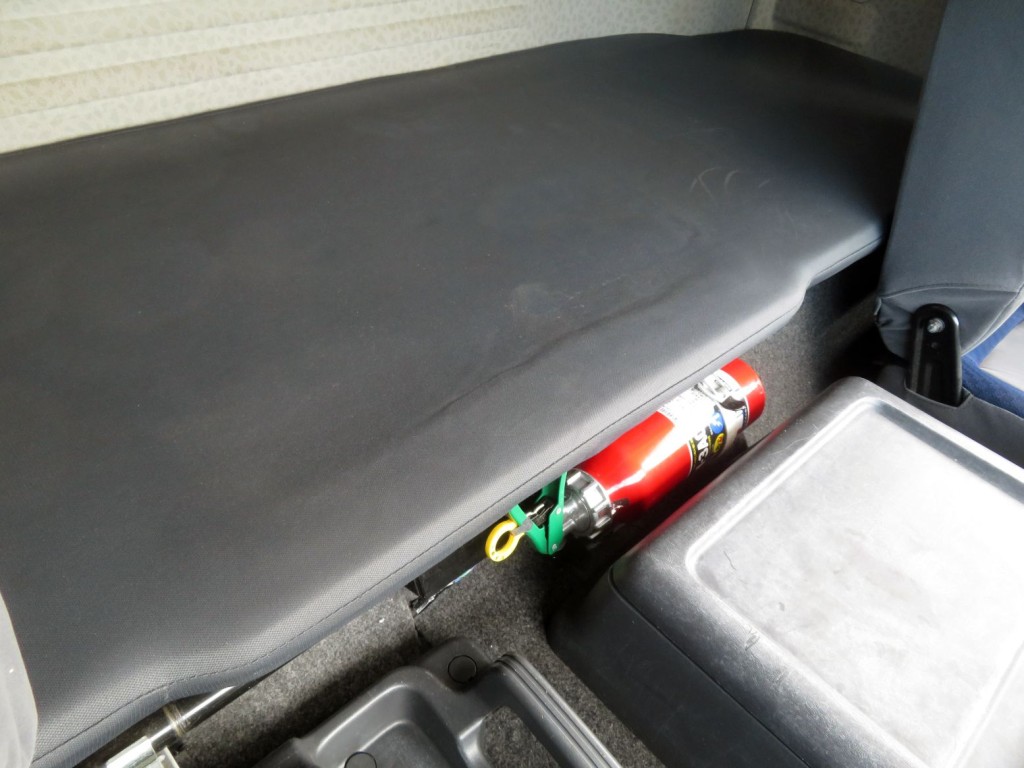 いすゞ フォワード 2RG-FRR90T2(2WD)の写真32