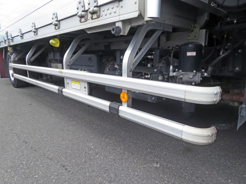 いすゞ フォワード 2RG-FRR90T2(2WD)の写真41