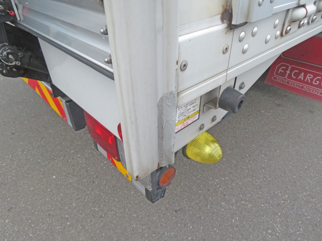 いすゞ フォワード 2RG-FRR90T2(2WD)の写真45