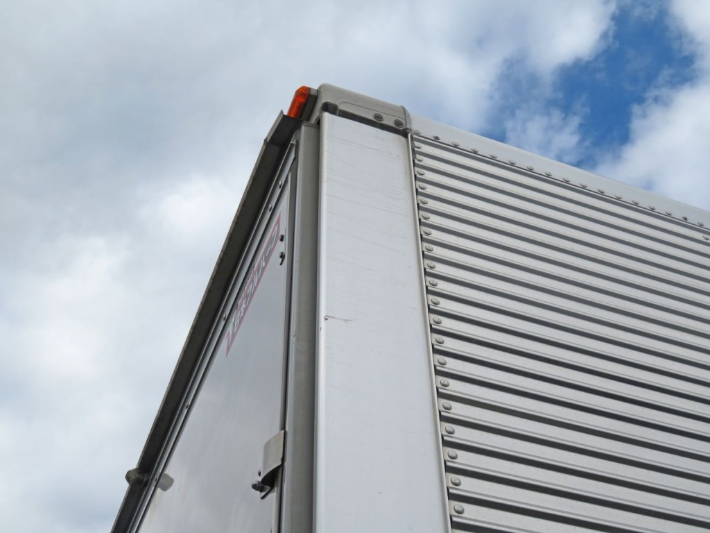 いすゞ フォワード 2RG-FRR90T2(2WD)の写真47