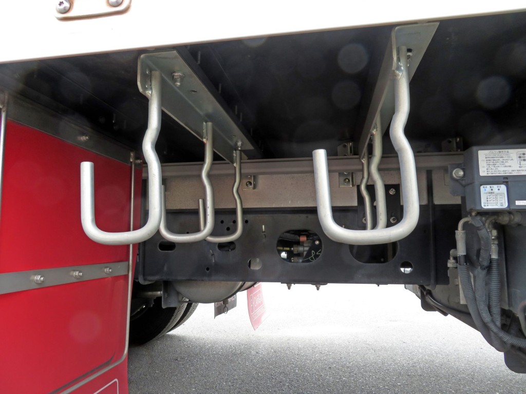 シャーシとネタの状態です。|いすゞ フォワード 2RG-FRR90T2(2WD)の写真7