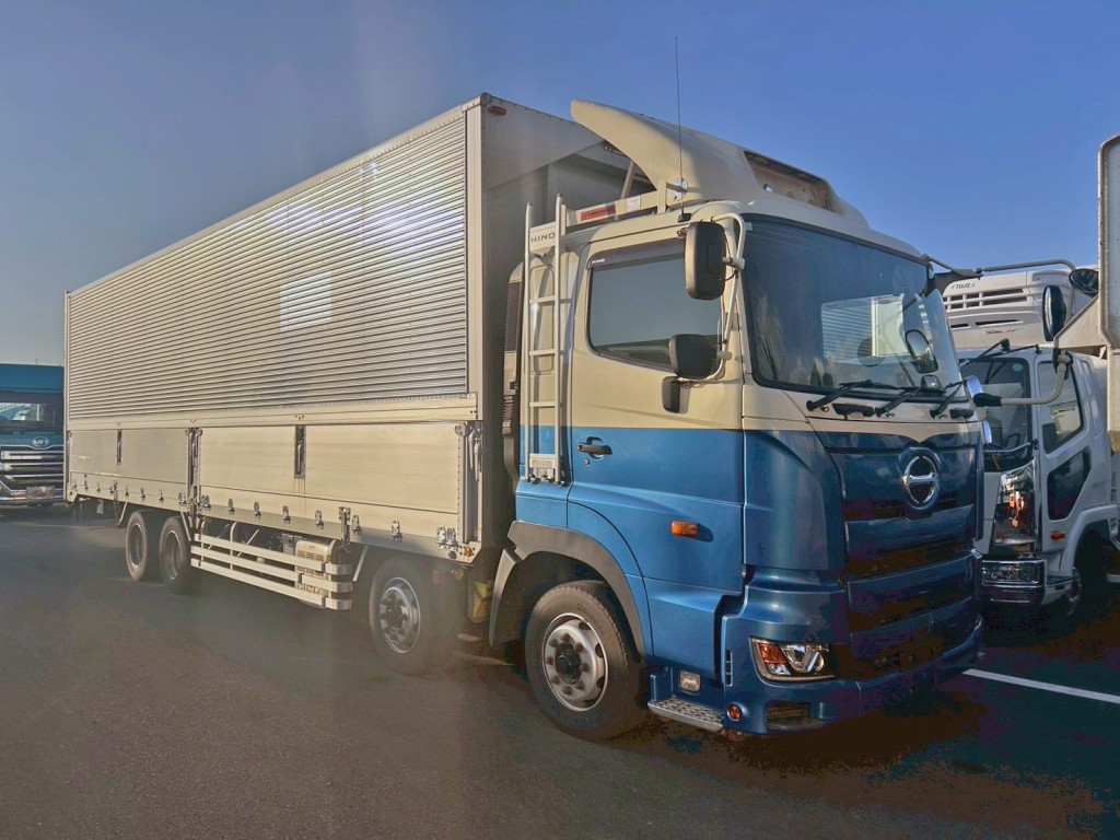 日野 プロフィア 2DG-FW1AHGの写真2