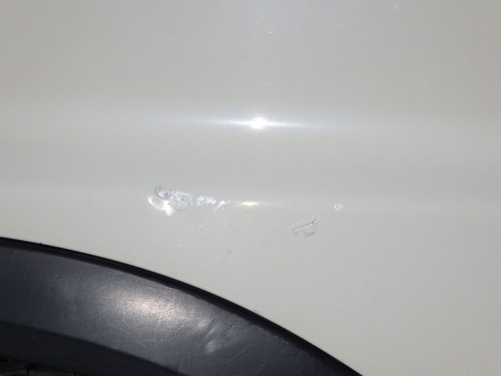 運転席側ドアにキズ・塗装跡があります。|日野 レンジャー 2PG-FE2ABAの写真23