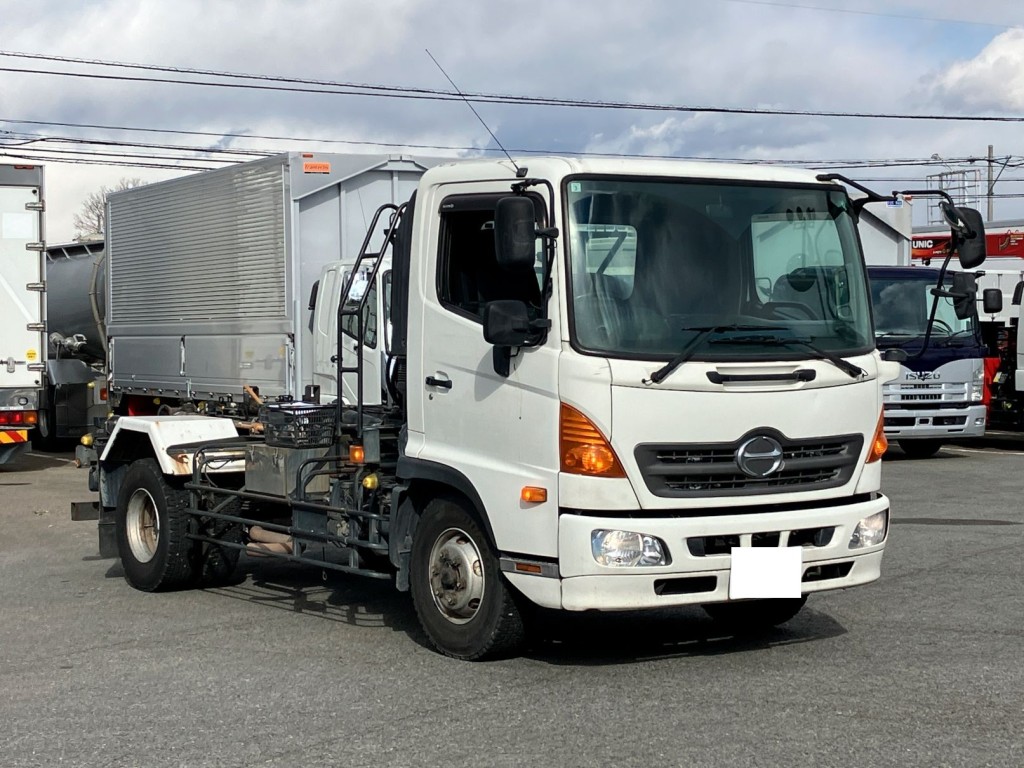 日野 レンジャー TKG-GC7JEAAの写真2