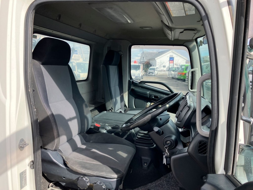 日野 レンジャー TKG-GC7JEAAの写真5
