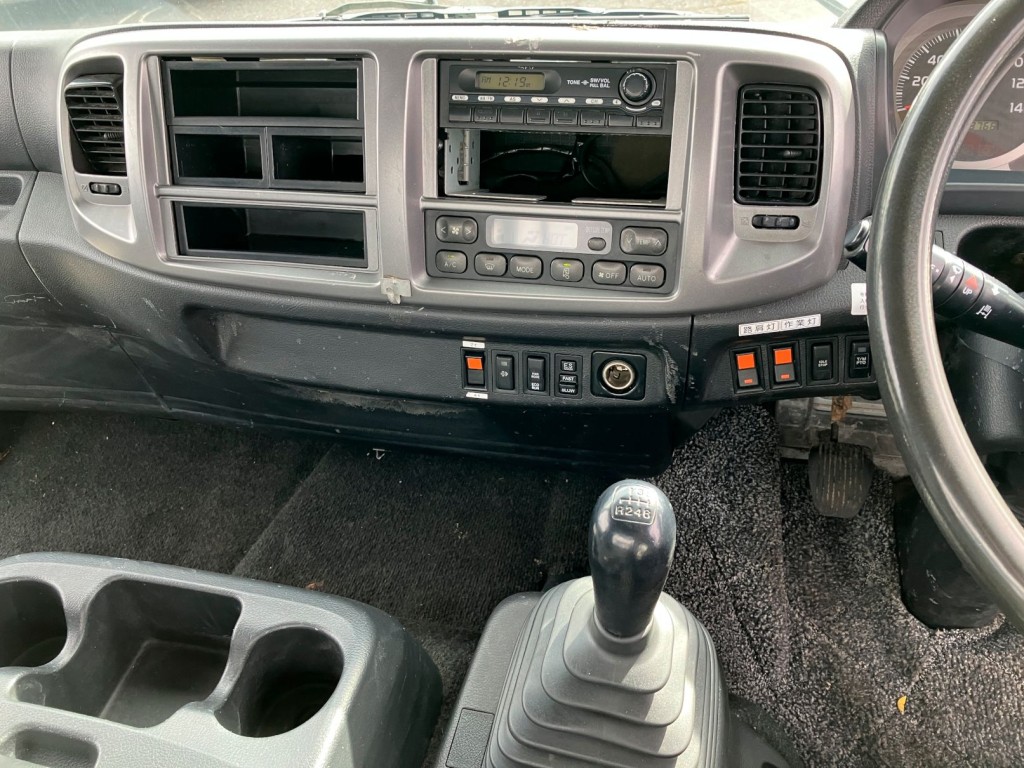 日野 レンジャー TKG-GC7JEAAの写真14