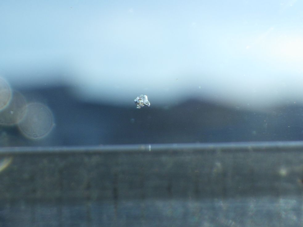 フロントガラスに小キズがあります。|日野 レンジャー BDG-FD7JDWA(2WD)の写真16