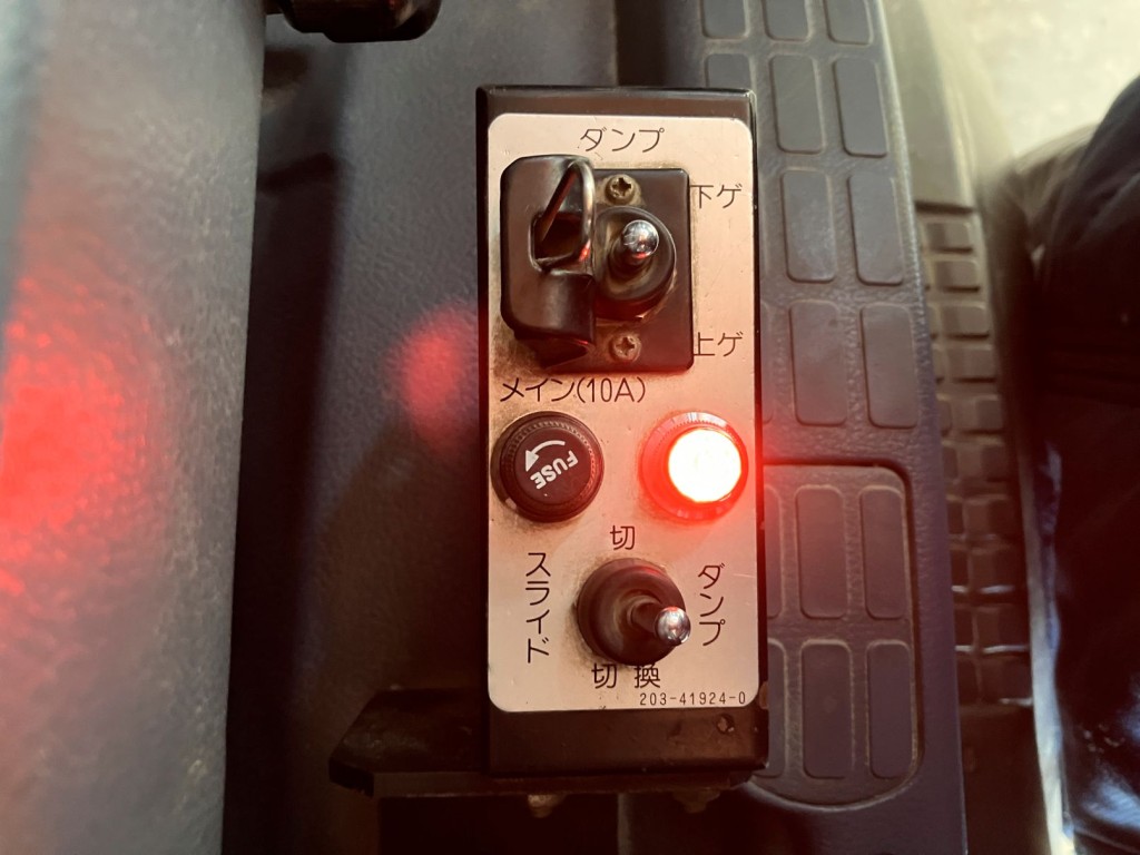 日野 レンジャー BDG-FD7JDWA(2WD)の写真18