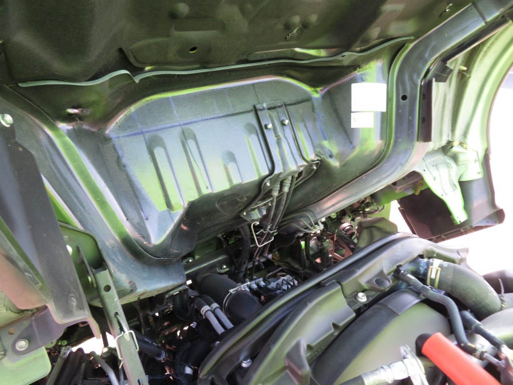 キャブ下面の状態です。|日野 デュトロ 2RG-XZU605X(2WD)の写真31