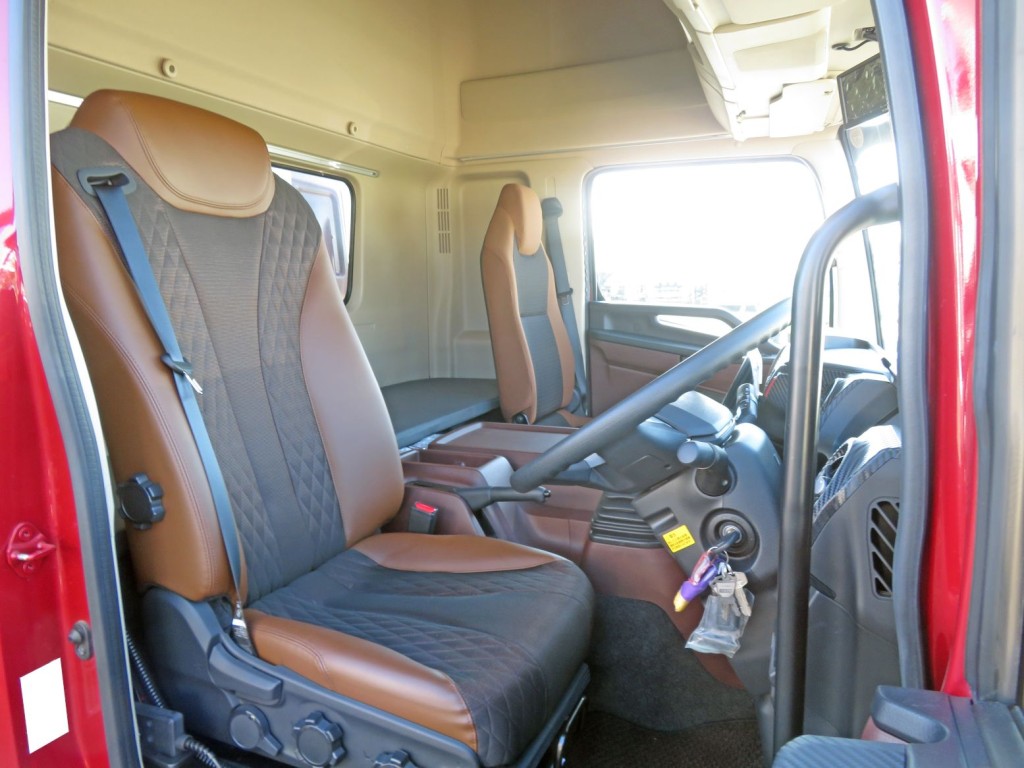 ハイルーフキャビンです。|日野 レンジャー 2KG-FD2ABG(2WD)の写真6