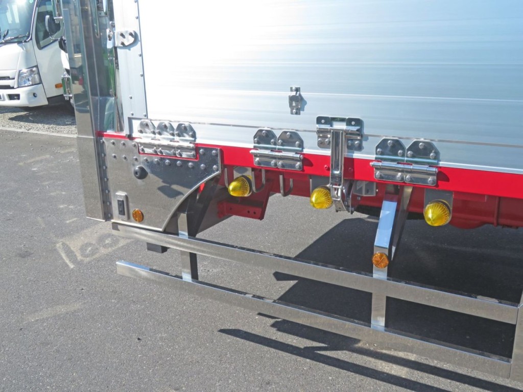 セイコーラック・サイドレール後方はステンレス製です。|日野 レンジャー 2KG-FD2ABG(2WD)の写真20