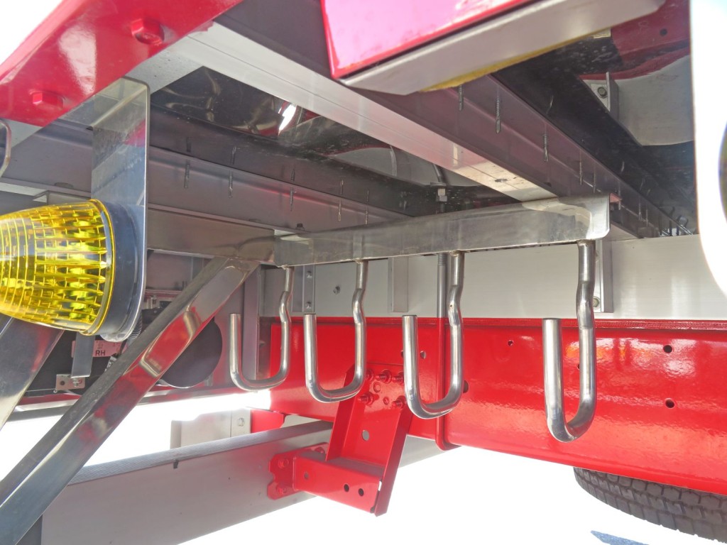 チェーンフックはステンレス製です。|日野 レンジャー 2KG-FD2ABG(2WD)の写真29