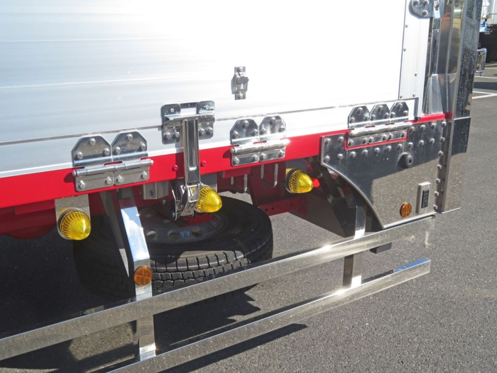 セイコーラック・サイドレール後方はステンレス製です。|日野 レンジャー 2KG-FD2ABG(2WD)の写真34