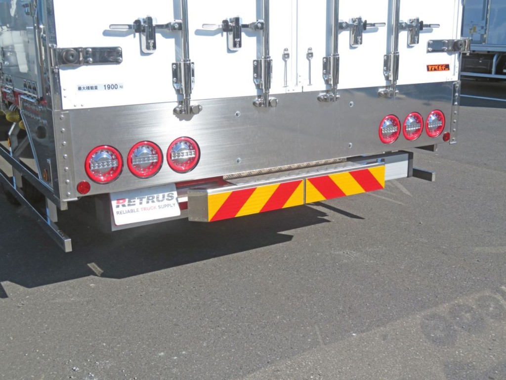 リアレールはステンレス製です。|日野 レンジャー 2KG-FD2ABG(2WD)の写真39