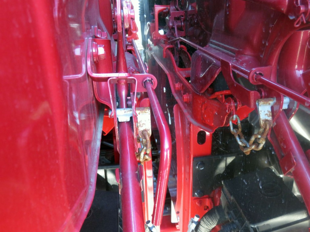 キャブロックチェーンにサビがあります。|日野 レンジャー 2KG-FD2ABG(2WD)の写真41