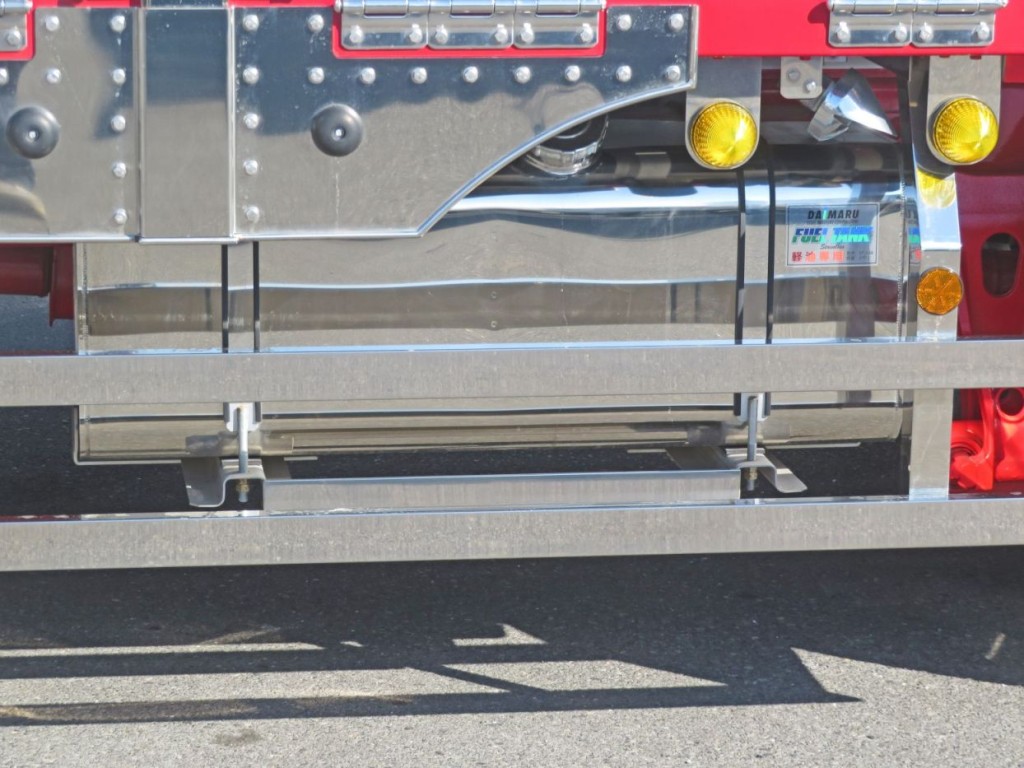 燃料タンクは200Lです。（ステンレス製です）|日野 レンジャー 2KG-FD2ABG(2WD)の写真46