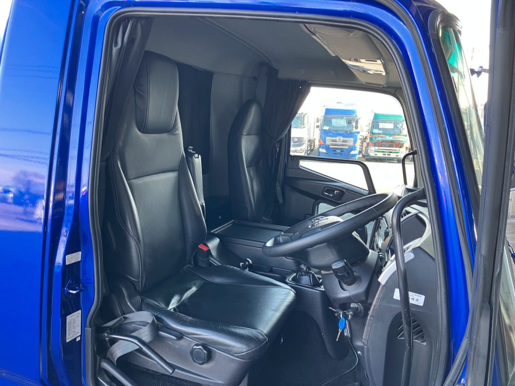 三菱 ファイター 2KG-FK72FZの写真5