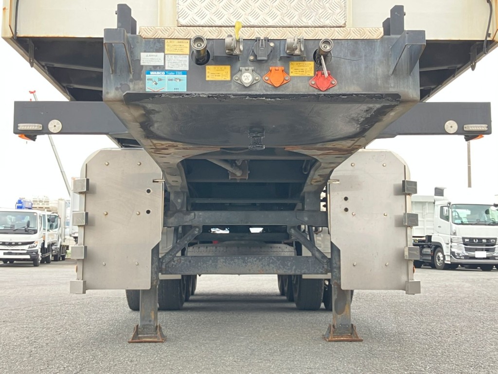 キングピン周りの状態です。|コダイラ KFL32改の写真9