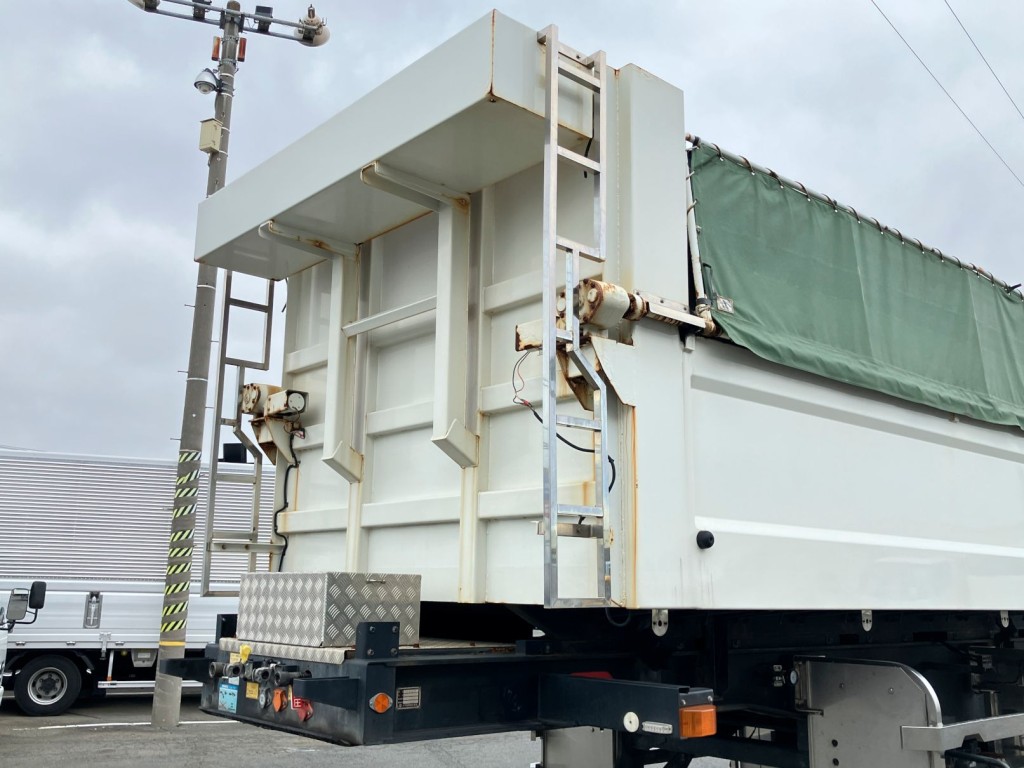 ボデーハシゴはステンレス製です。|コダイラ KFL32改の写真22