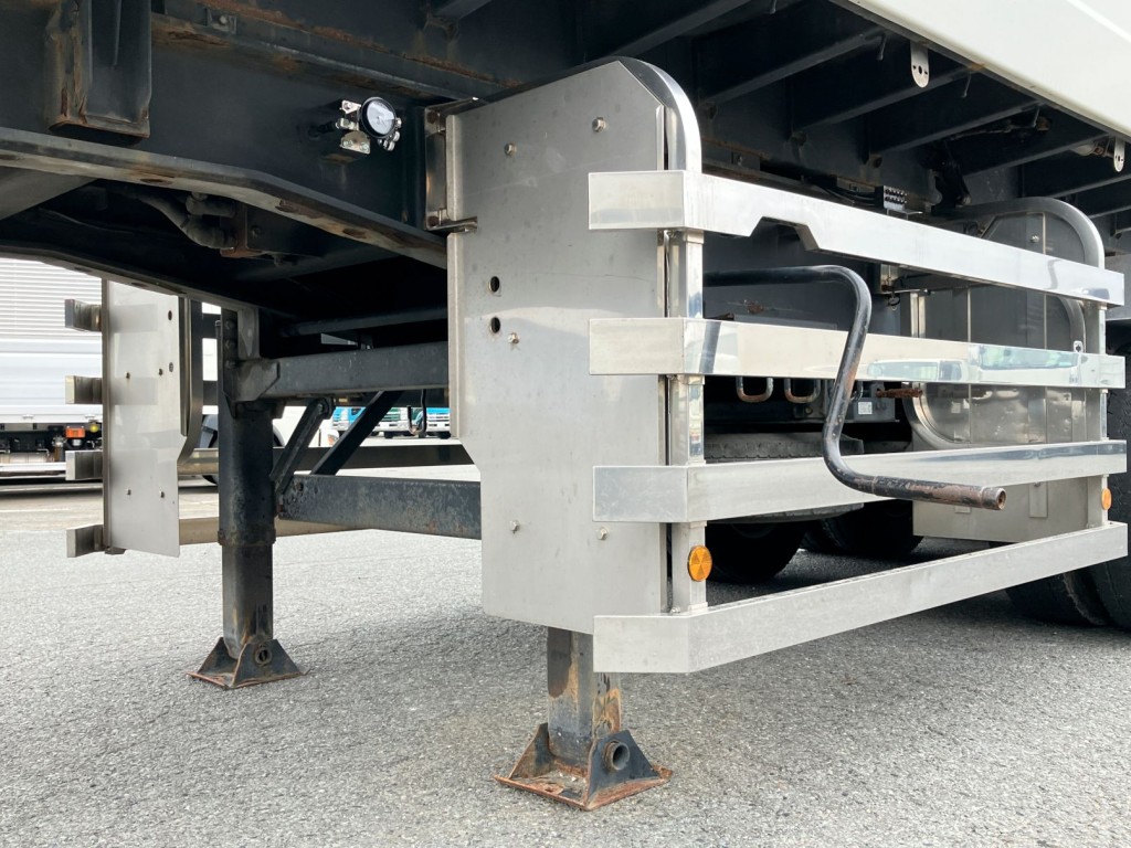 補助脚は手動式です。|コダイラ KFL32改の写真30