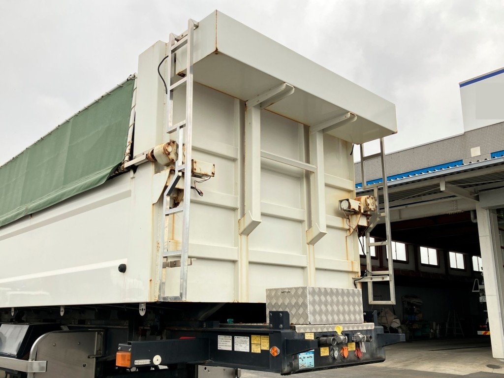 ボデー前面節々・コボレーンモーターにサビがあります。|コダイラ KFL32改の写真32