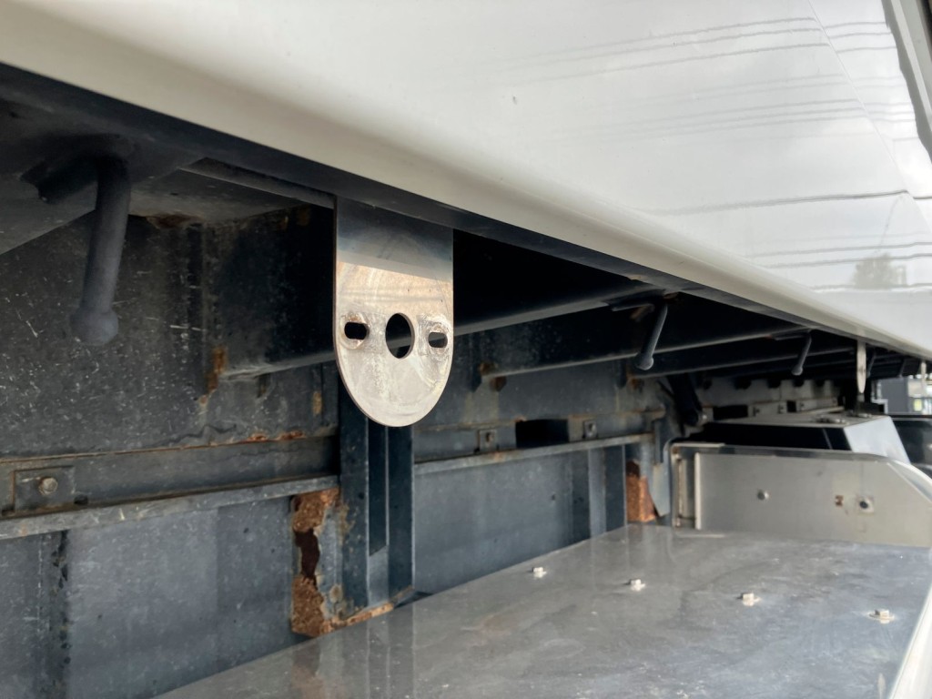 マーカーランプが欠品しています。|コダイラ KFL32改の写真36