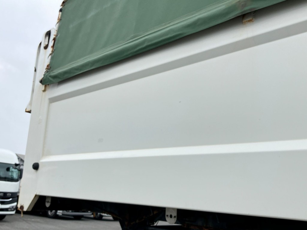 運転席側ボデー側面にサビ浮きがあります。|コダイラ KFL32改の写真42