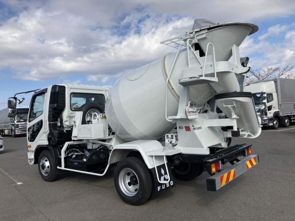 三菱 ファイター 2KG-FK72F(2WD)の写真3