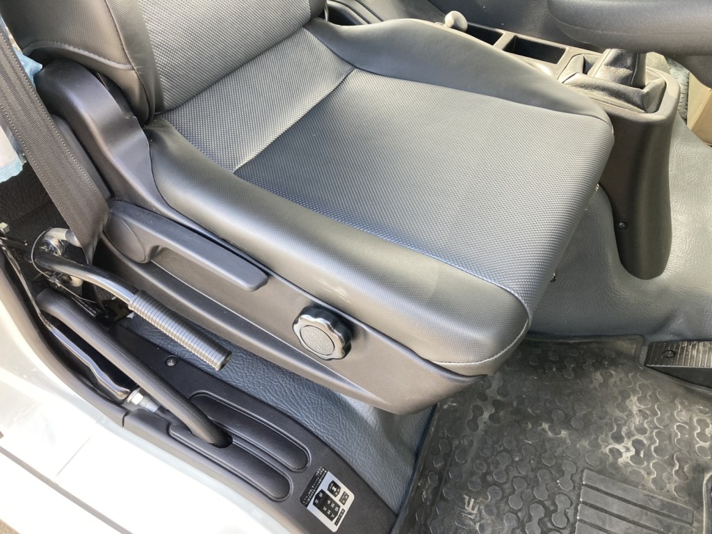 シート座面の状態です。|三菱 ファイター 2KG-FK72F(2WD)の写真10