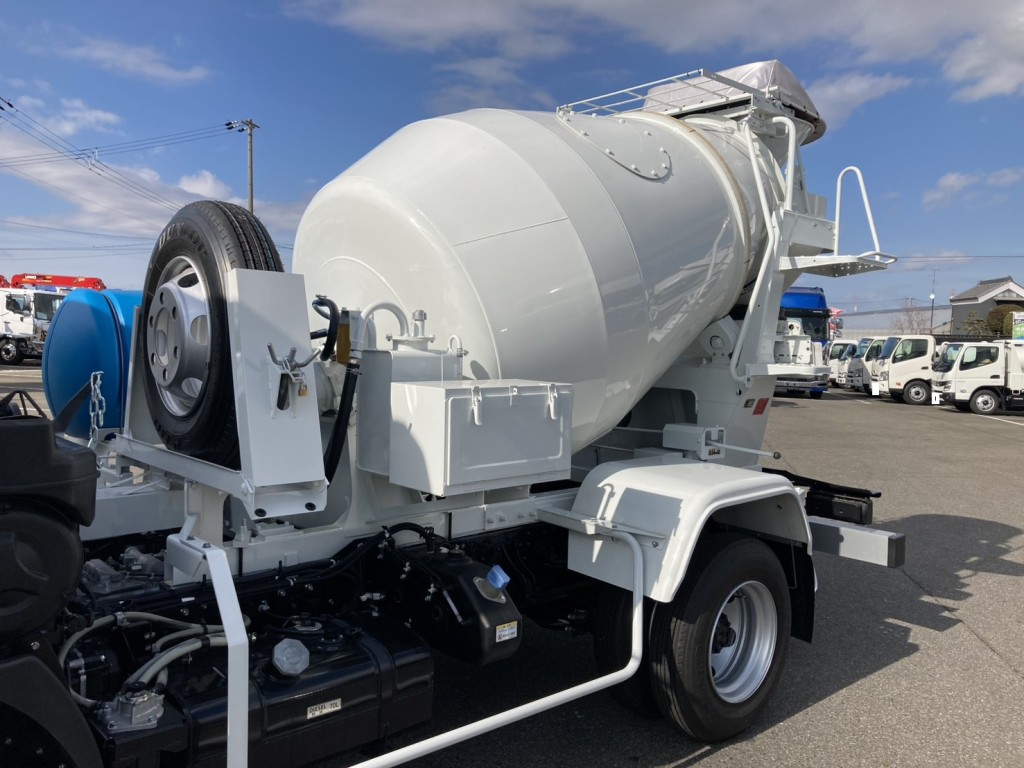 三菱 ファイター 2KG-FK72F(2WD)の写真46