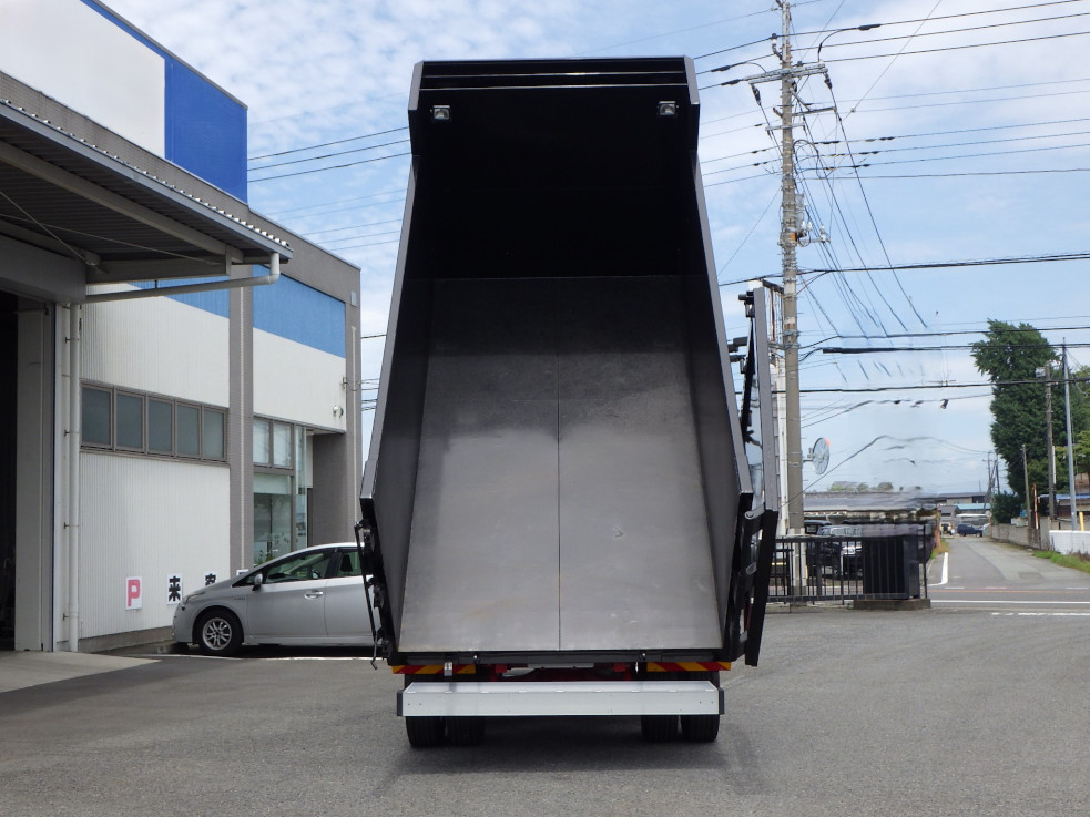 荷台全体の状態です。|三菱 ファイター 2KG-FK62FZの写真7