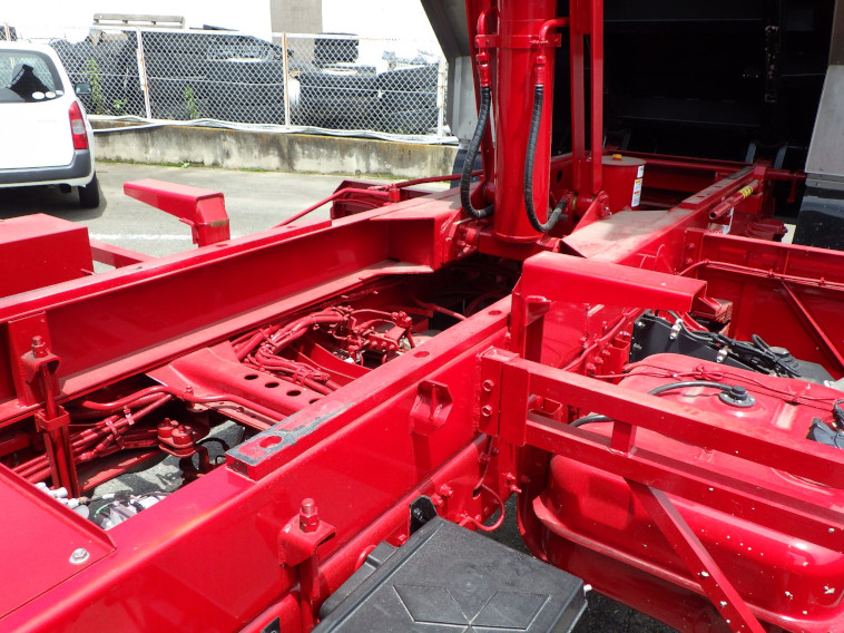 三菱 ファイター 2KG-FK62FZの写真10