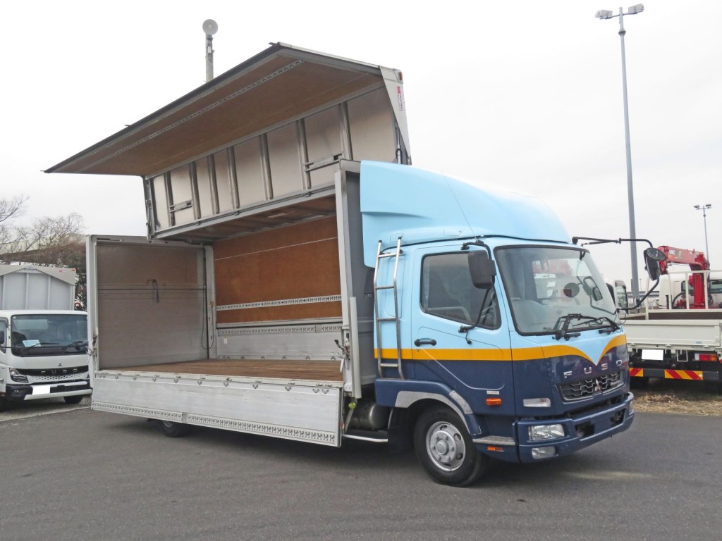 三菱 ファイター TKG-FK64F(2WD)の写真2