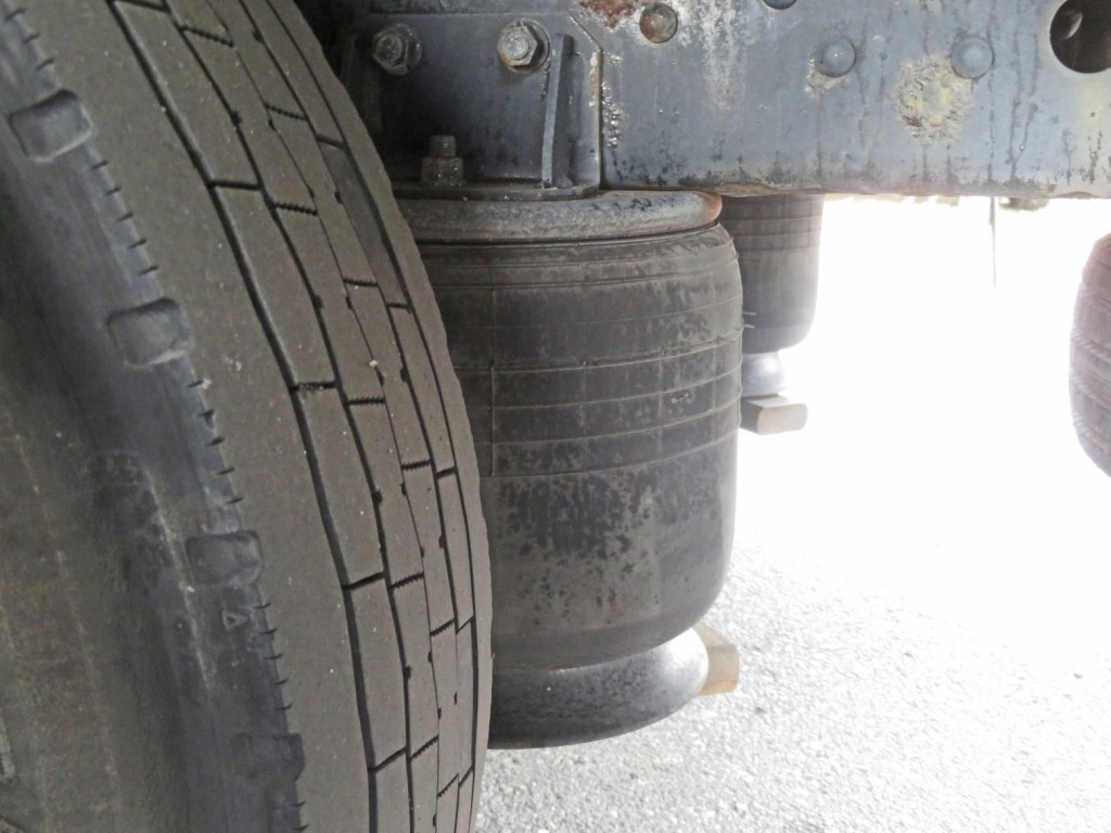 三菱 ファイター TKG-FK64F(2WD)の写真5