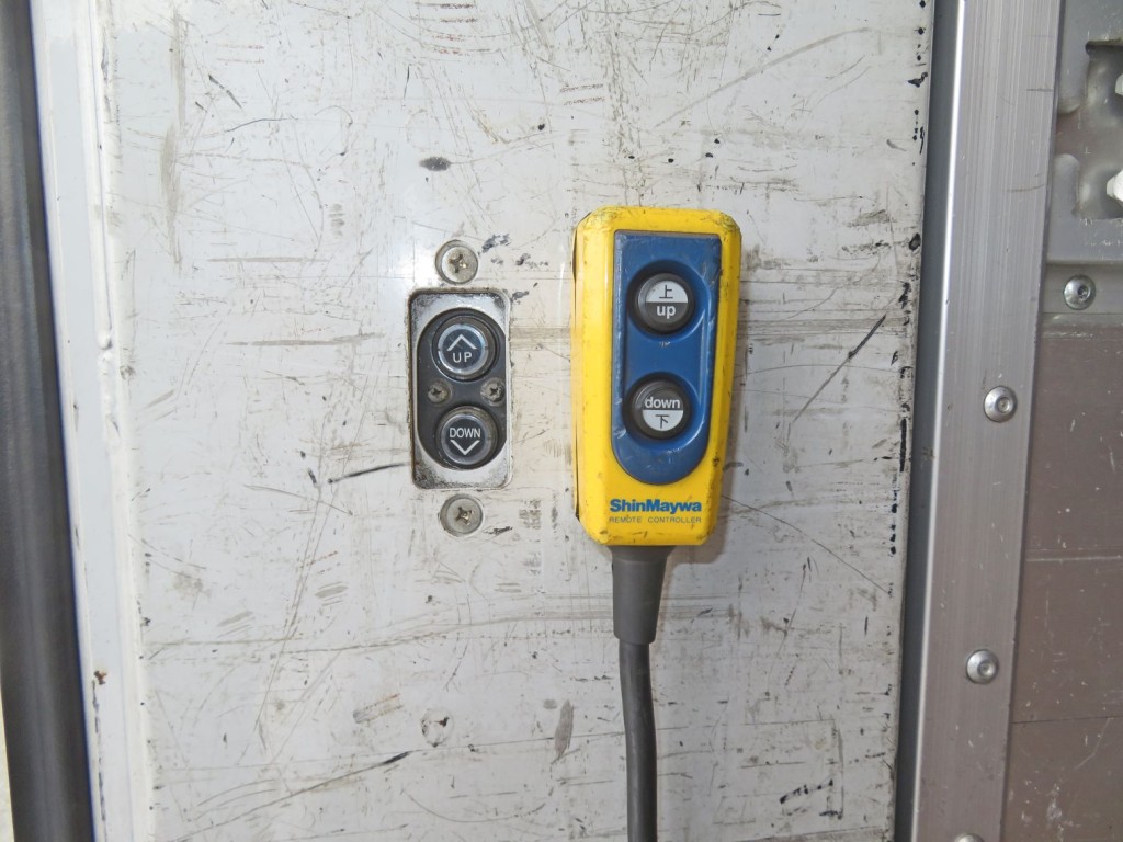 三菱 ファイター TKG-FK64F(2WD)の写真15