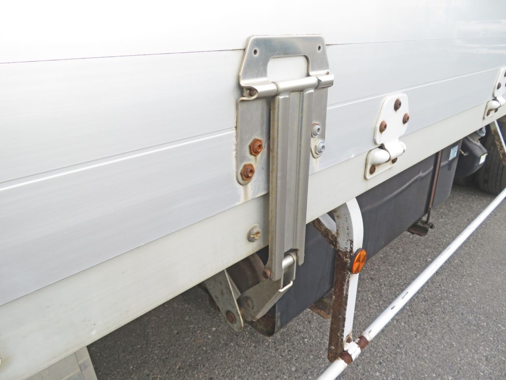 三菱 ファイター TKG-FK64F(2WD)の写真18