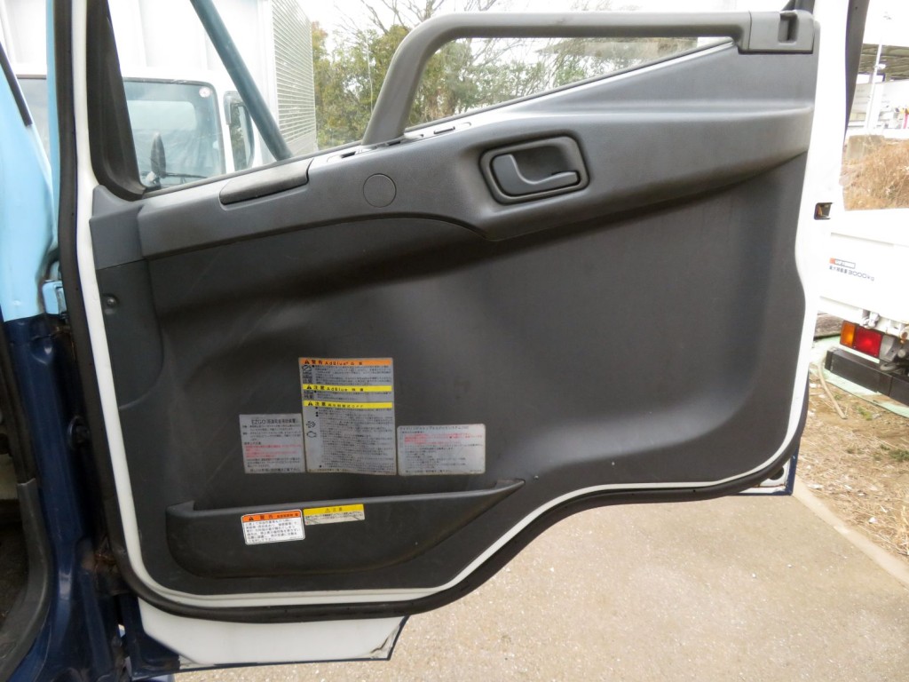 三菱 ファイター TKG-FK64F(2WD)の写真37