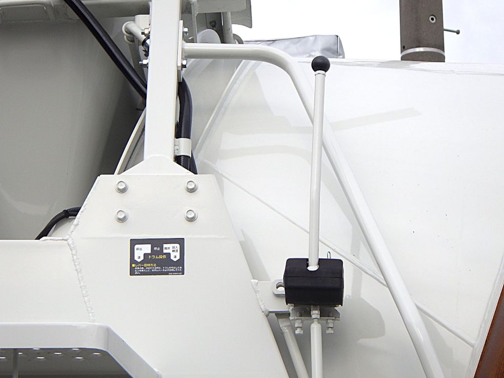 いすゞ フォワード 2PG-FTR90U4の写真12