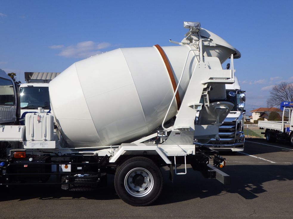 いすゞ フォワード 2PG-FTR90U4の写真18