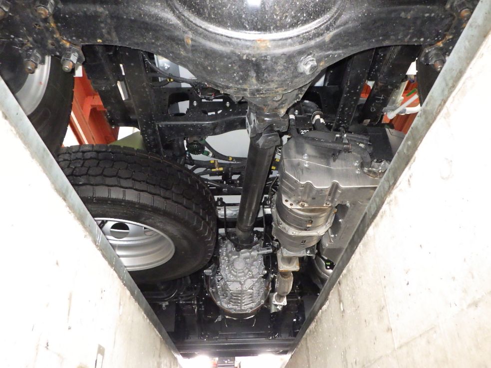 いすゞ フォワード 2PG-FTR90U4の写真21