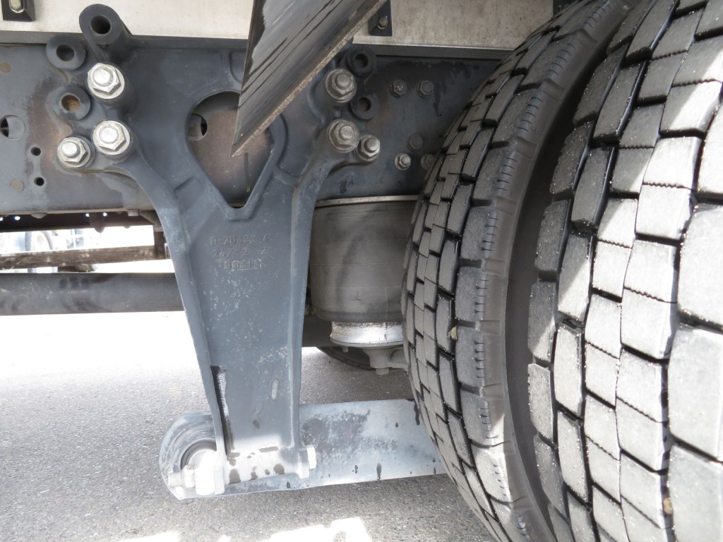 エアサスです。|いすゞ フォワード 2RG-FSR90T2の写真5