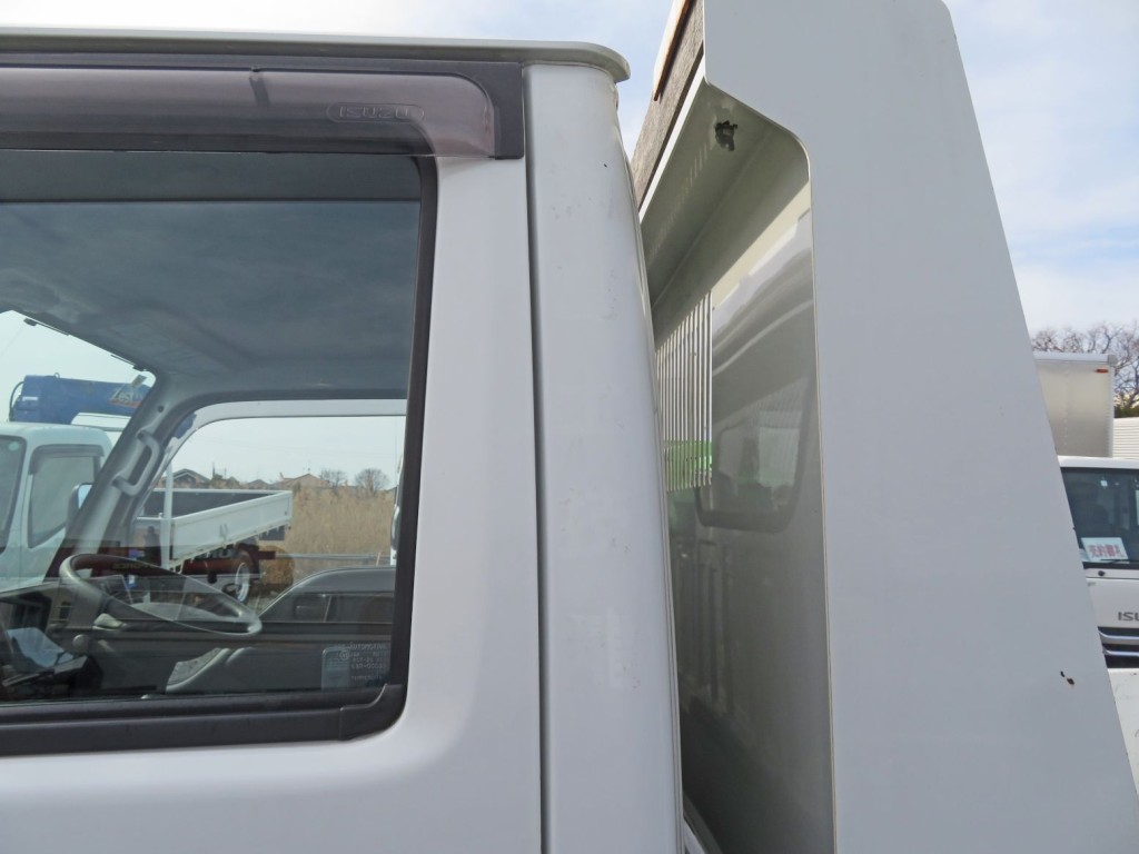 いすゞ エルフ 2RG-NKR88AD(2WD)の写真25