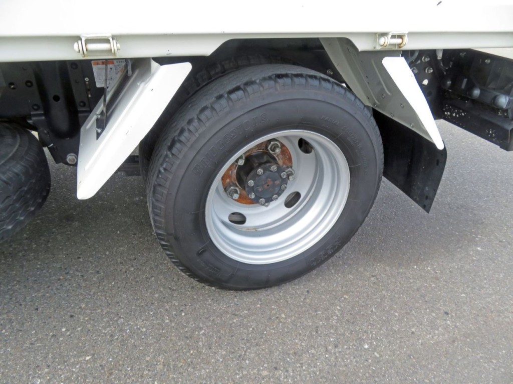 いすゞ エルフ 2RG-NKR88AD(2WD)の写真45