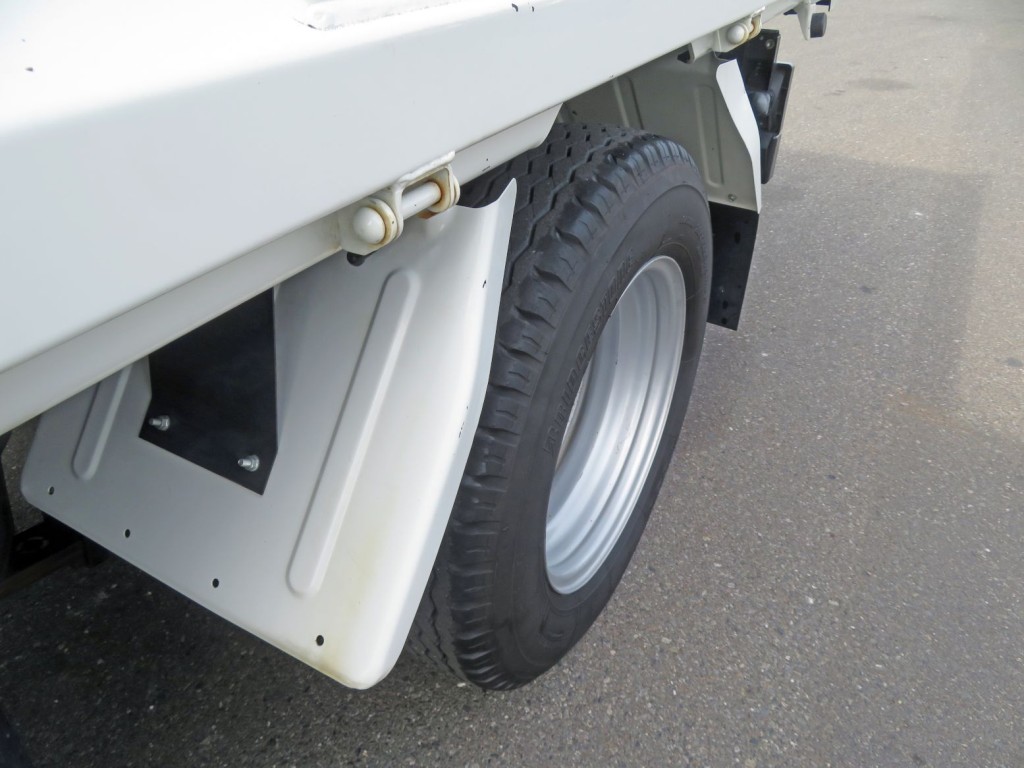 いすゞ エルフ 2RG-NKR88AD(2WD)の写真46