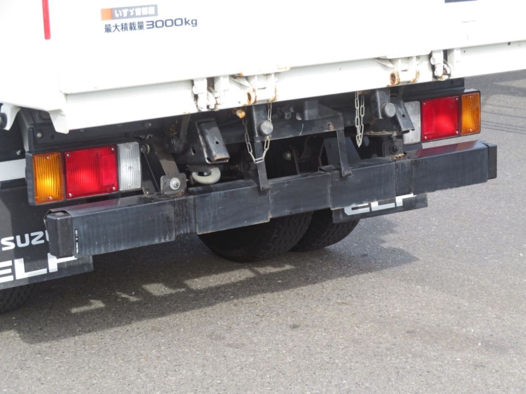 いすゞ エルフ 2RG-NKR88AD(2WD)の写真50