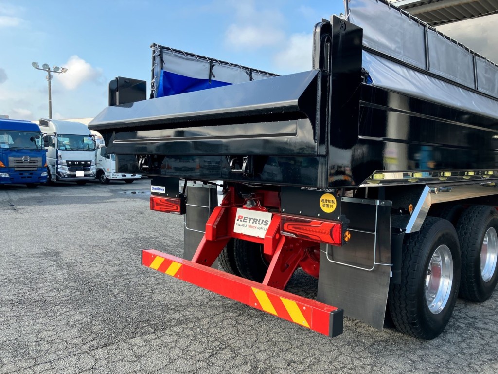 リヤゲートに砂切りが付いています。|三菱 スーパーグレート 2PG-FV80VXの写真14