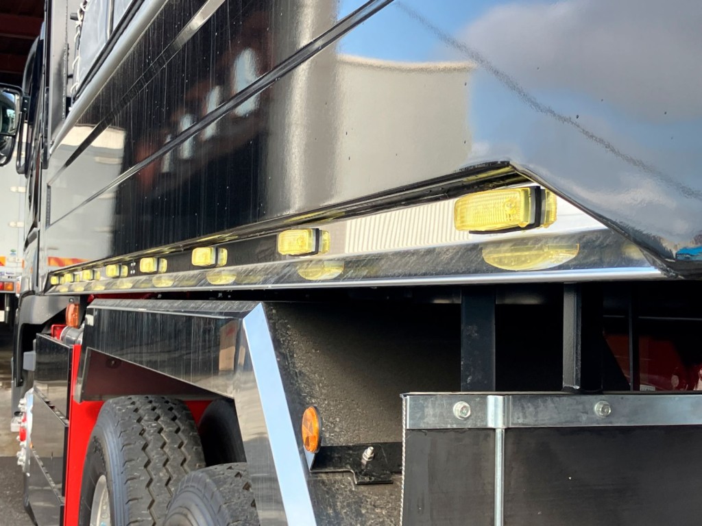 マーカーレールはステンレス製です。|三菱 スーパーグレート 2PG-FV80VXの写真17