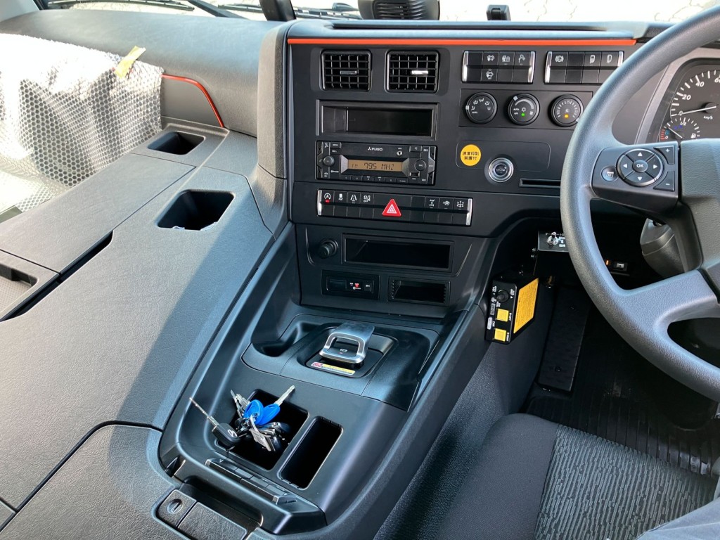 パネル周りの状態です。|三菱 スーパーグレート 2PG-FV80VXの写真24