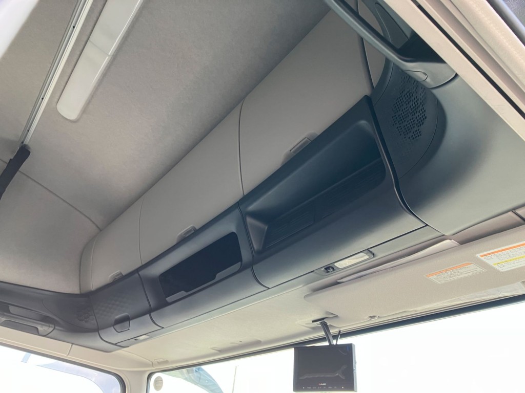 ルーフコンソールの状態です。|三菱 スーパーグレート 2PG-FV80VXの写真26