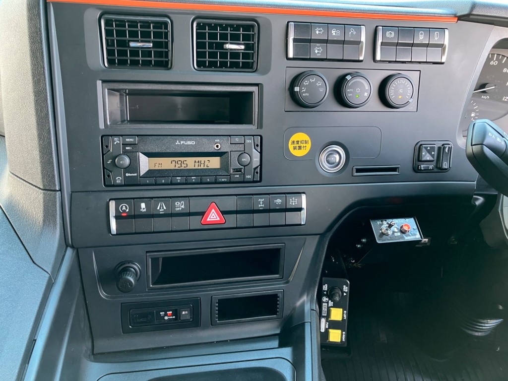 スイッチ類です。|三菱 スーパーグレート 2PG-FV80VXの写真27